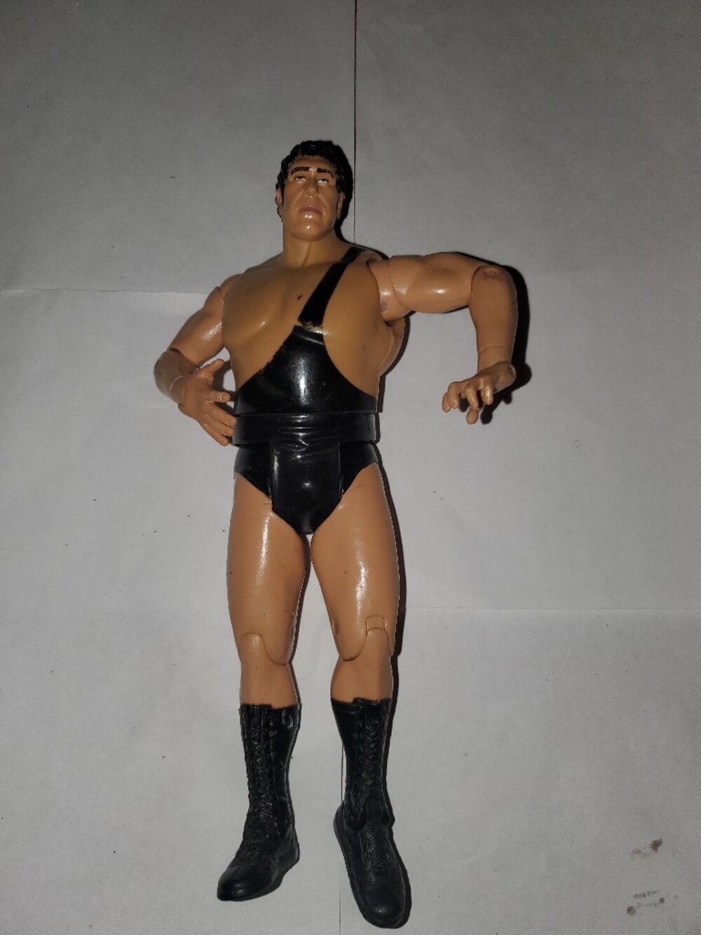 USED VINTAGE ANDRE THE GIANT 2005 WWE WWF WRESTLING ACTION FIGURE